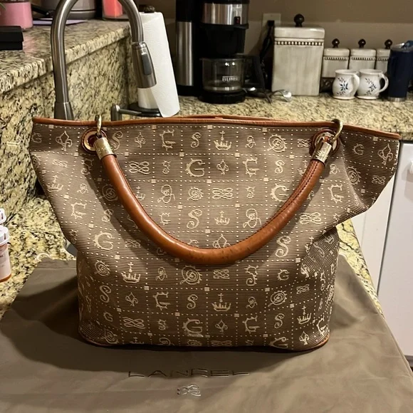 Lancel Paris Salvatore Dali Designed Tote Bag - Picture 2 of 10